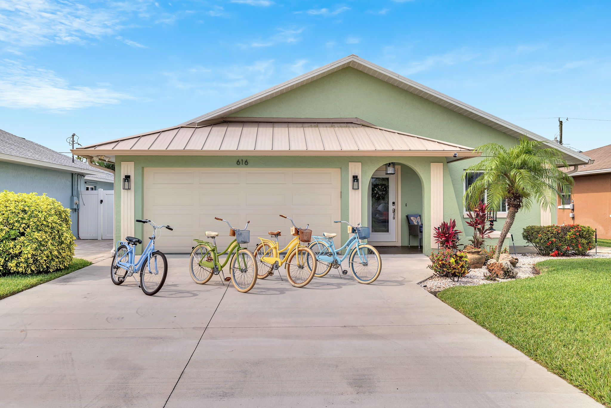 Front elevation of the single-story Naples vacation home