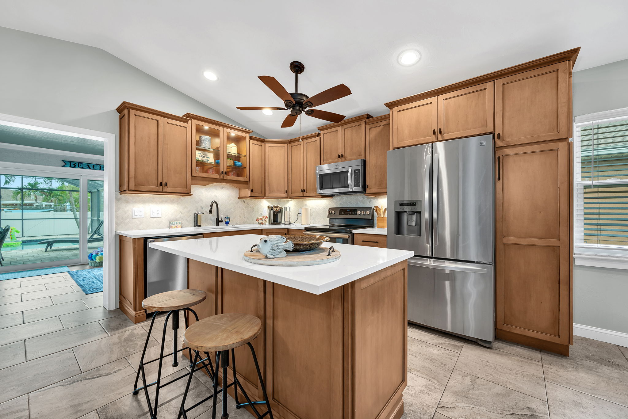 Kitchen with full cooking setup