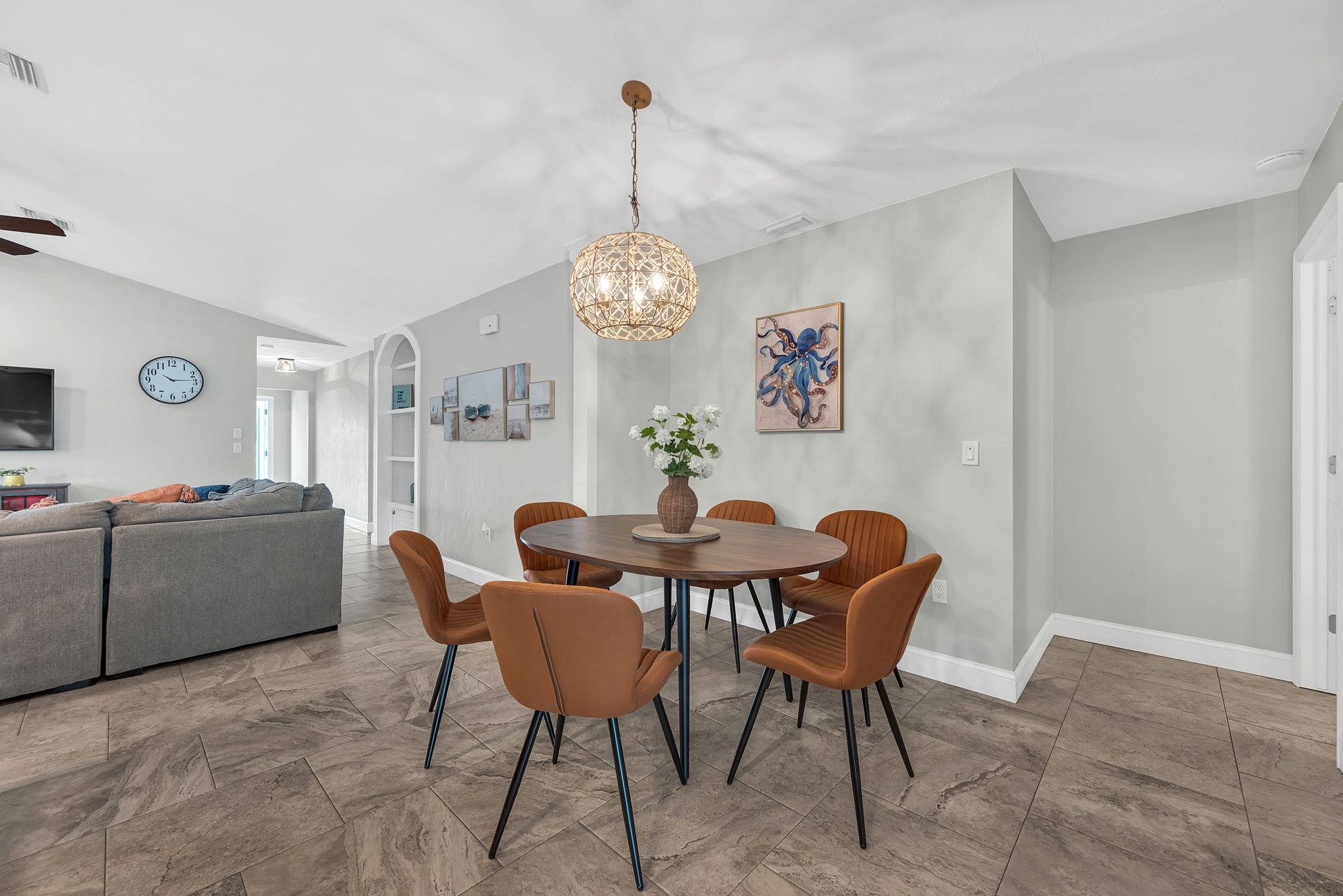 Dining area beside the kitchen